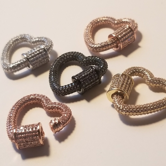 NWT Pave CZ Heart Carabiner NEW in Gift Box - Picture 3 of 5